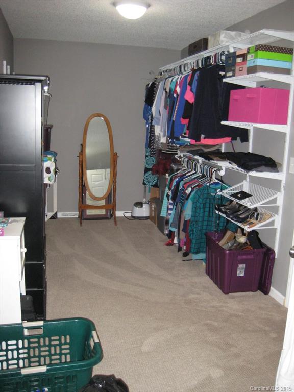 Avery Lake - Residential