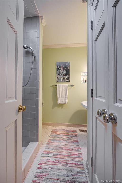 The Mountain - Residential