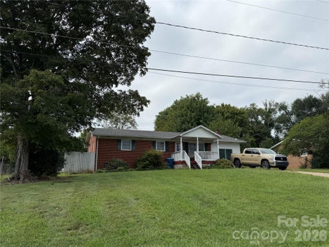 Photo of 5507 Valley Field Road, Hickory, NC 28602 (MLS # 4435153)