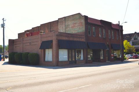 32 Hendersonville Road Asheville NC 28803