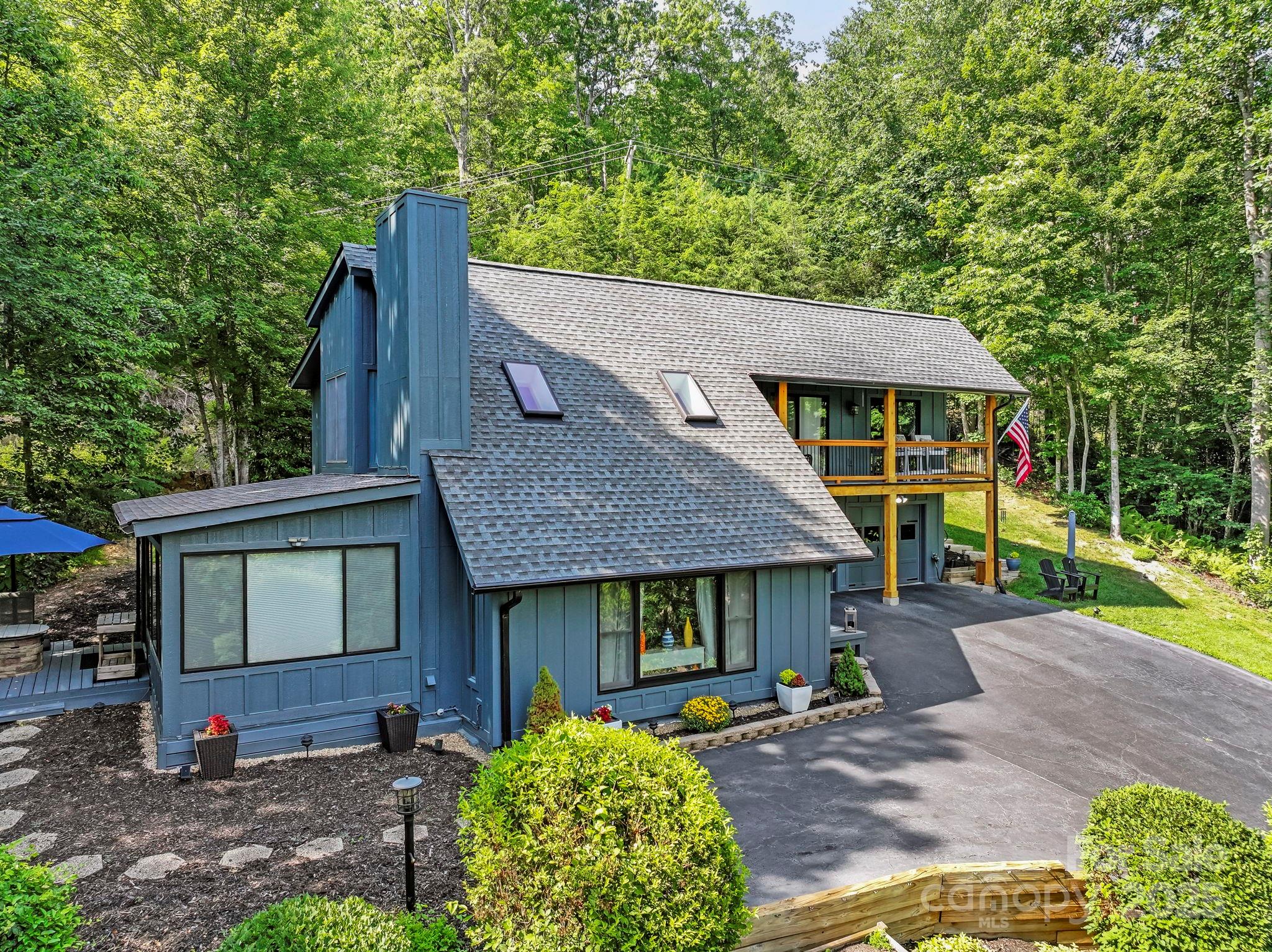 2440 W Cumming Woods Lane