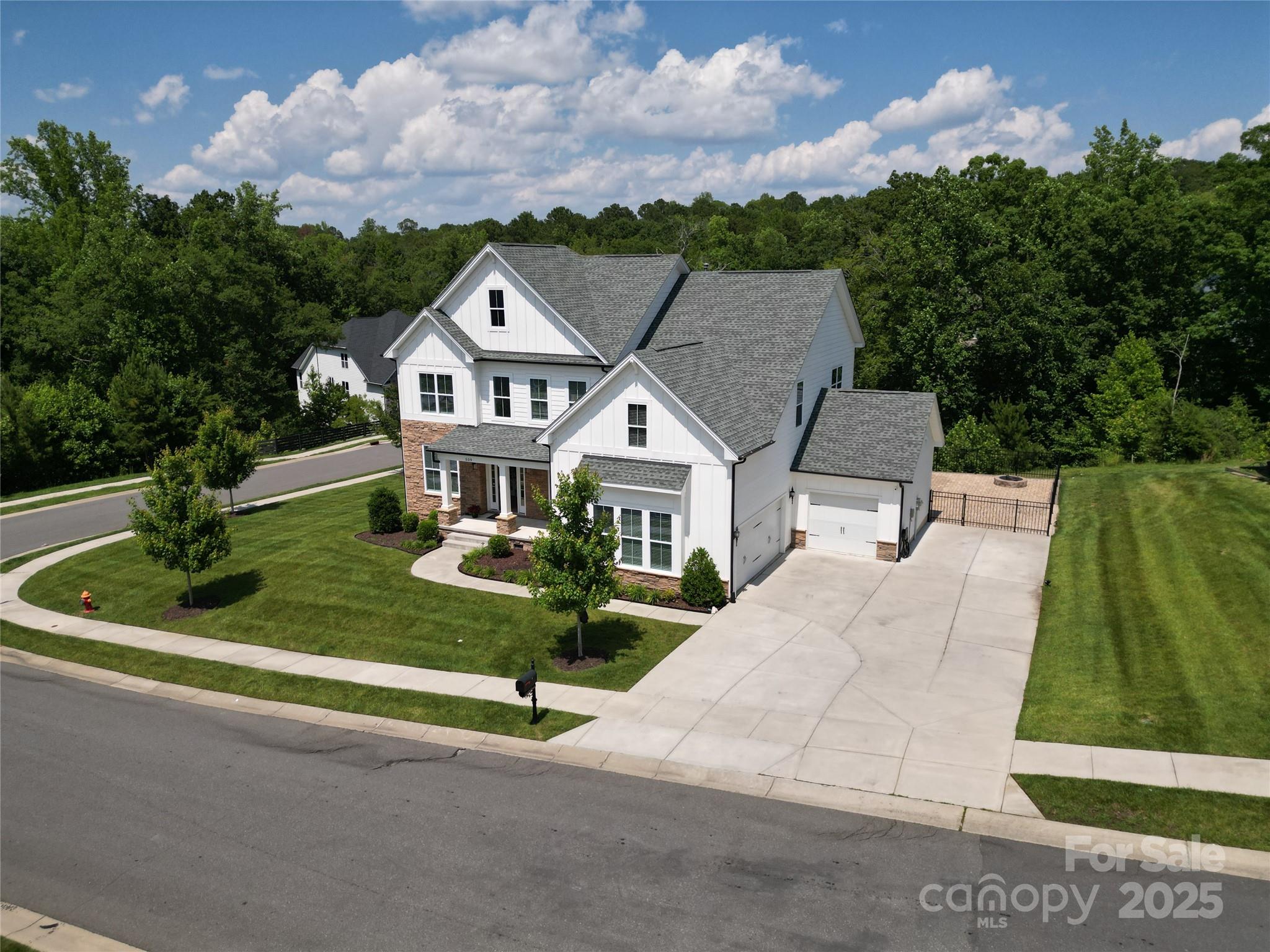 The Manors at Lake Ridge - Residential