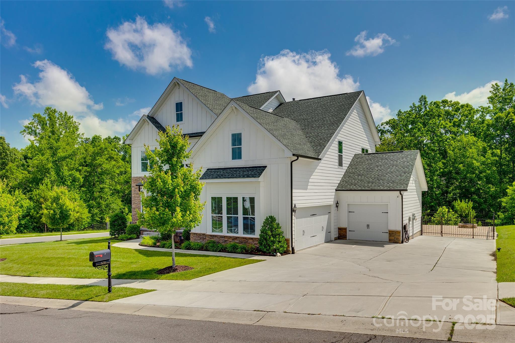 The Manors at Lake Ridge - Residential