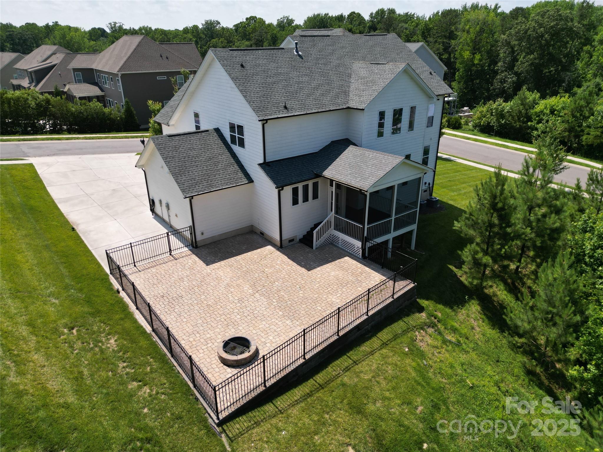 The Manors at Lake Ridge - Residential