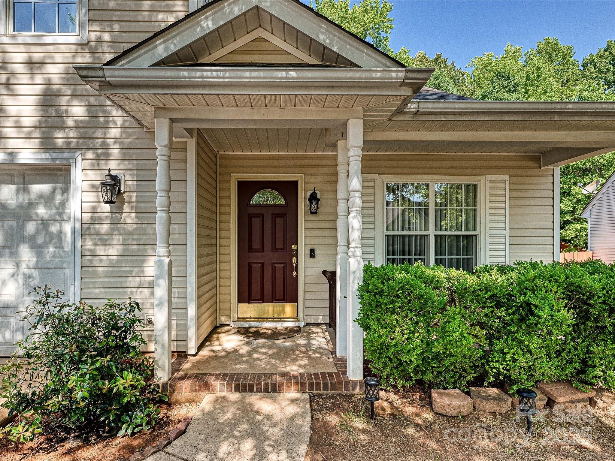 7923 Shiny Meadow Lane
