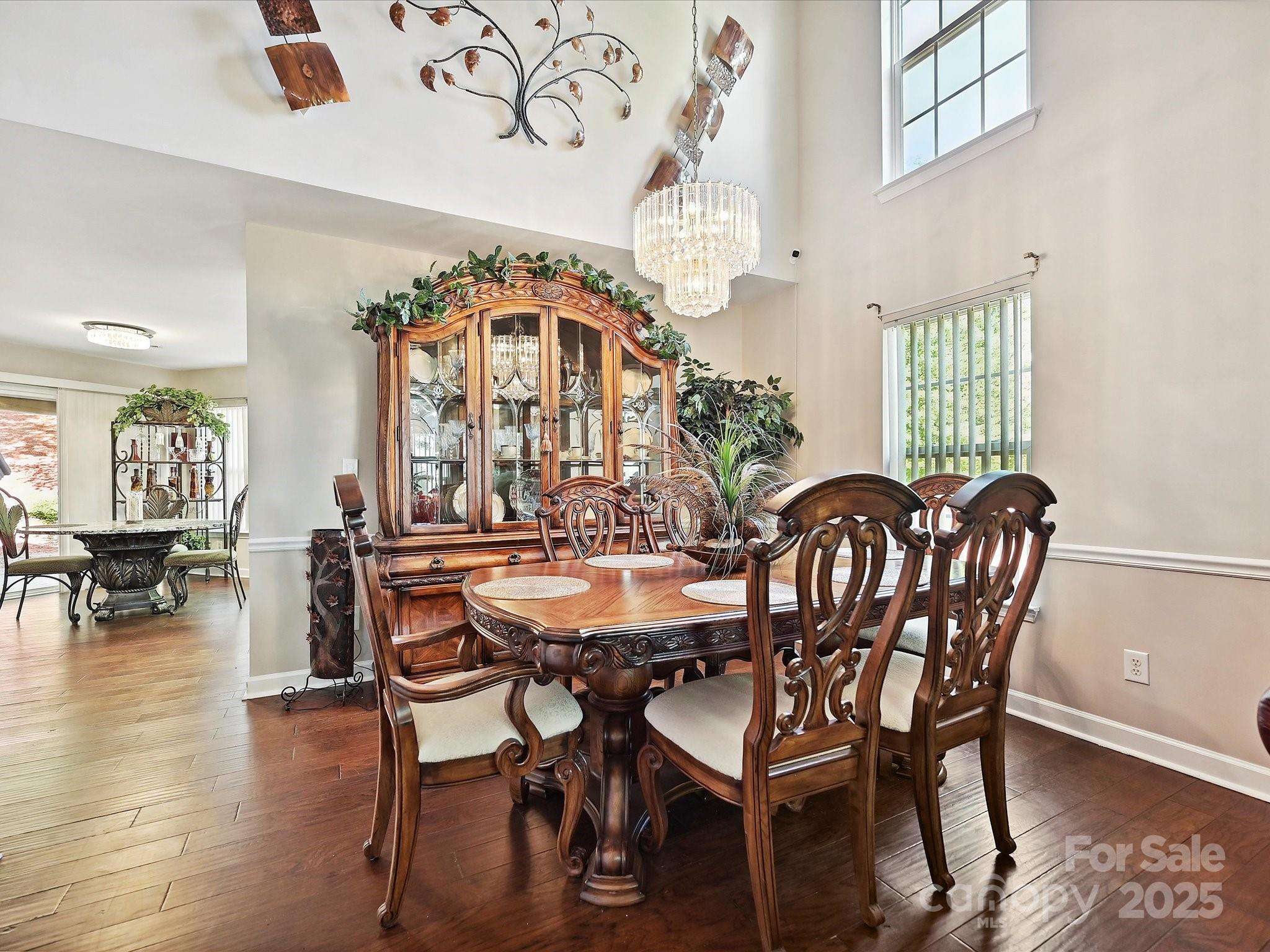 7923 Shiny Meadow Lane