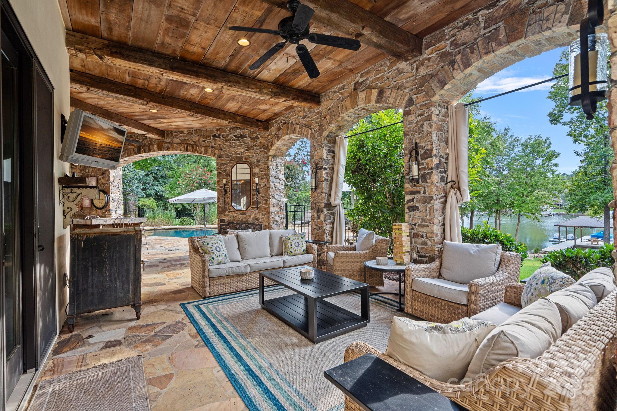 Pebble Bay - Residential