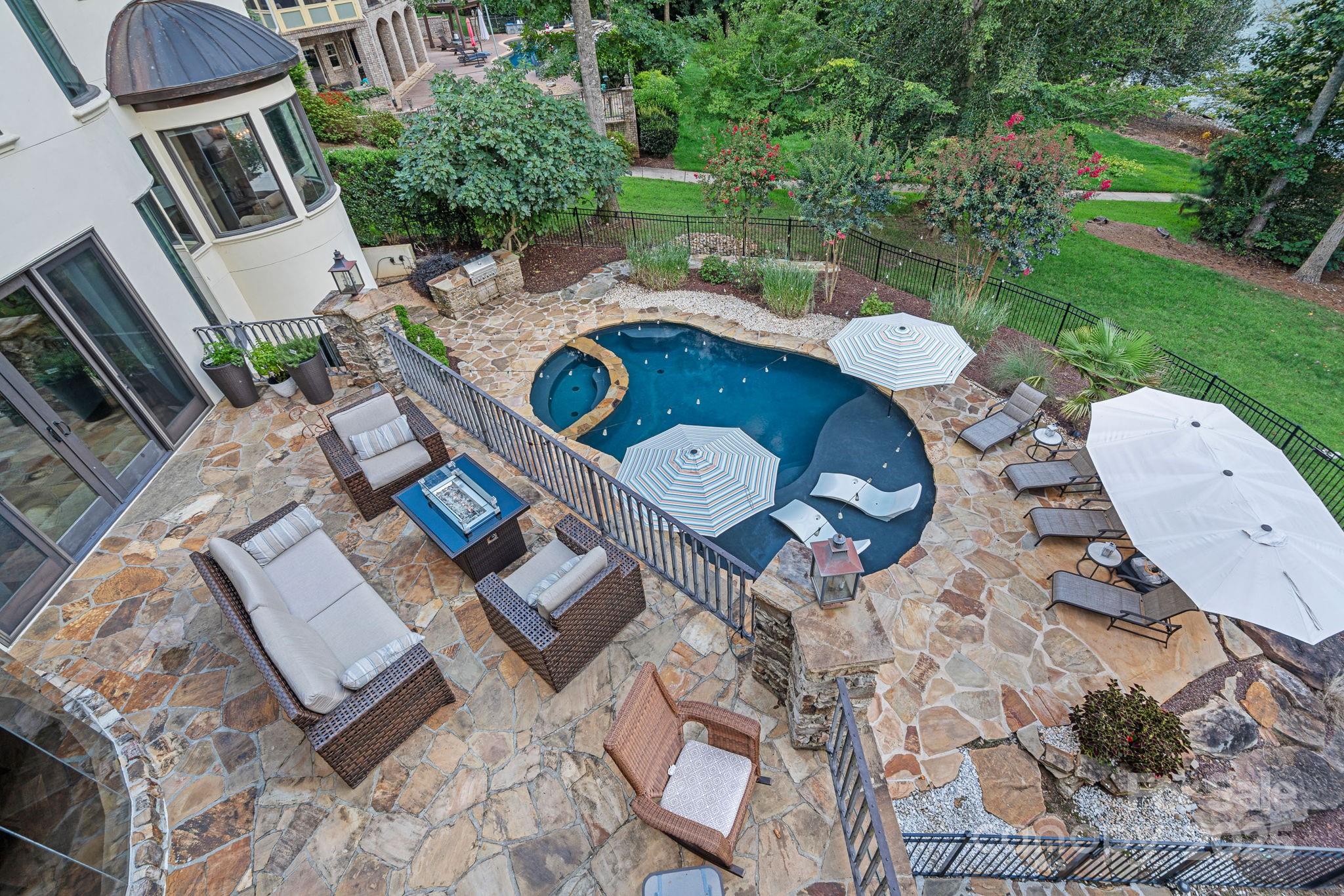 Pebble Bay - Residential