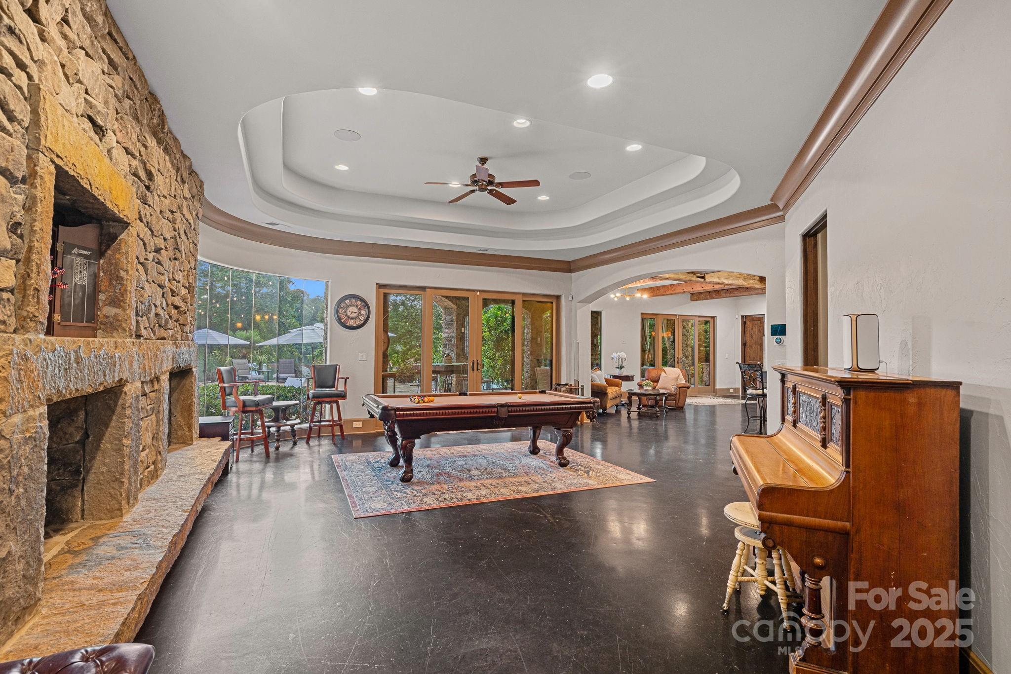 Pebble Bay - Residential