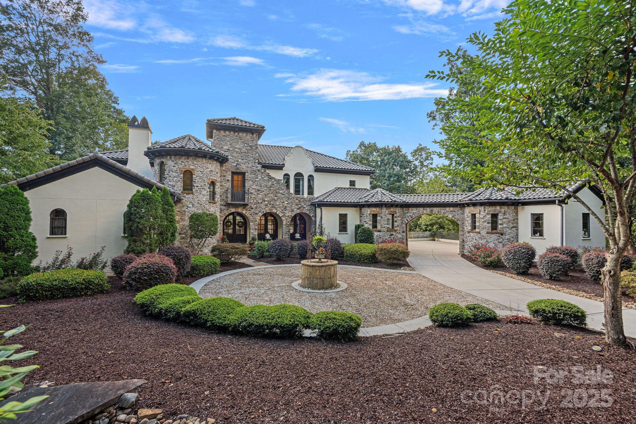 Pebble Bay - Residential