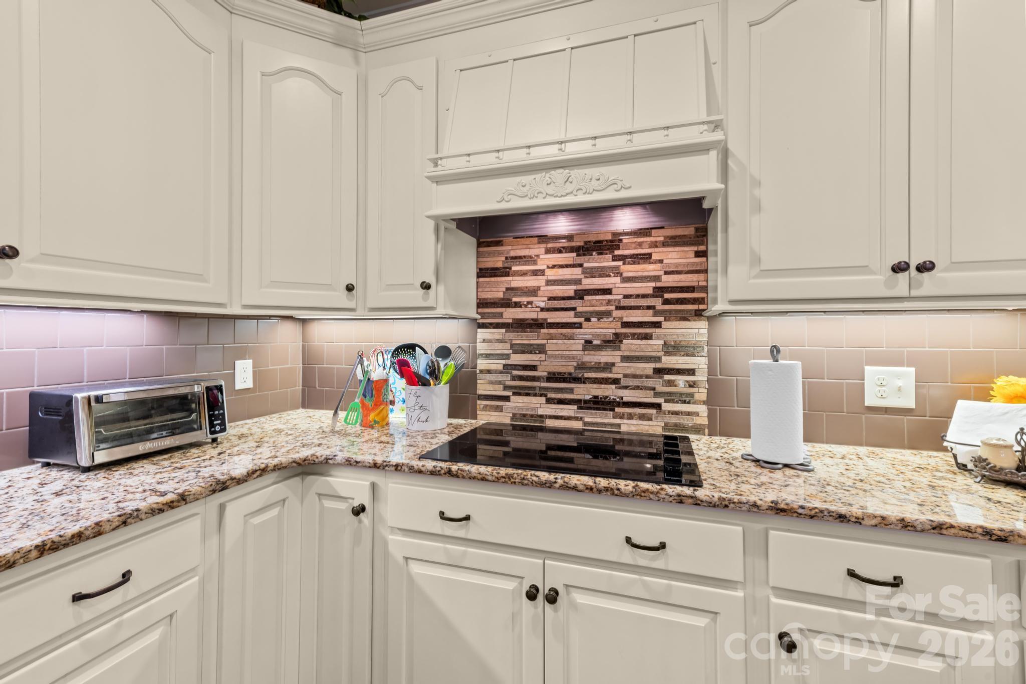 EDGEWATER - Residential