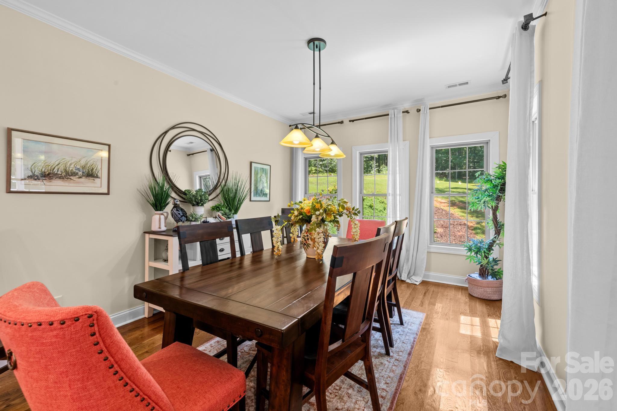 EDGEWATER - Residential