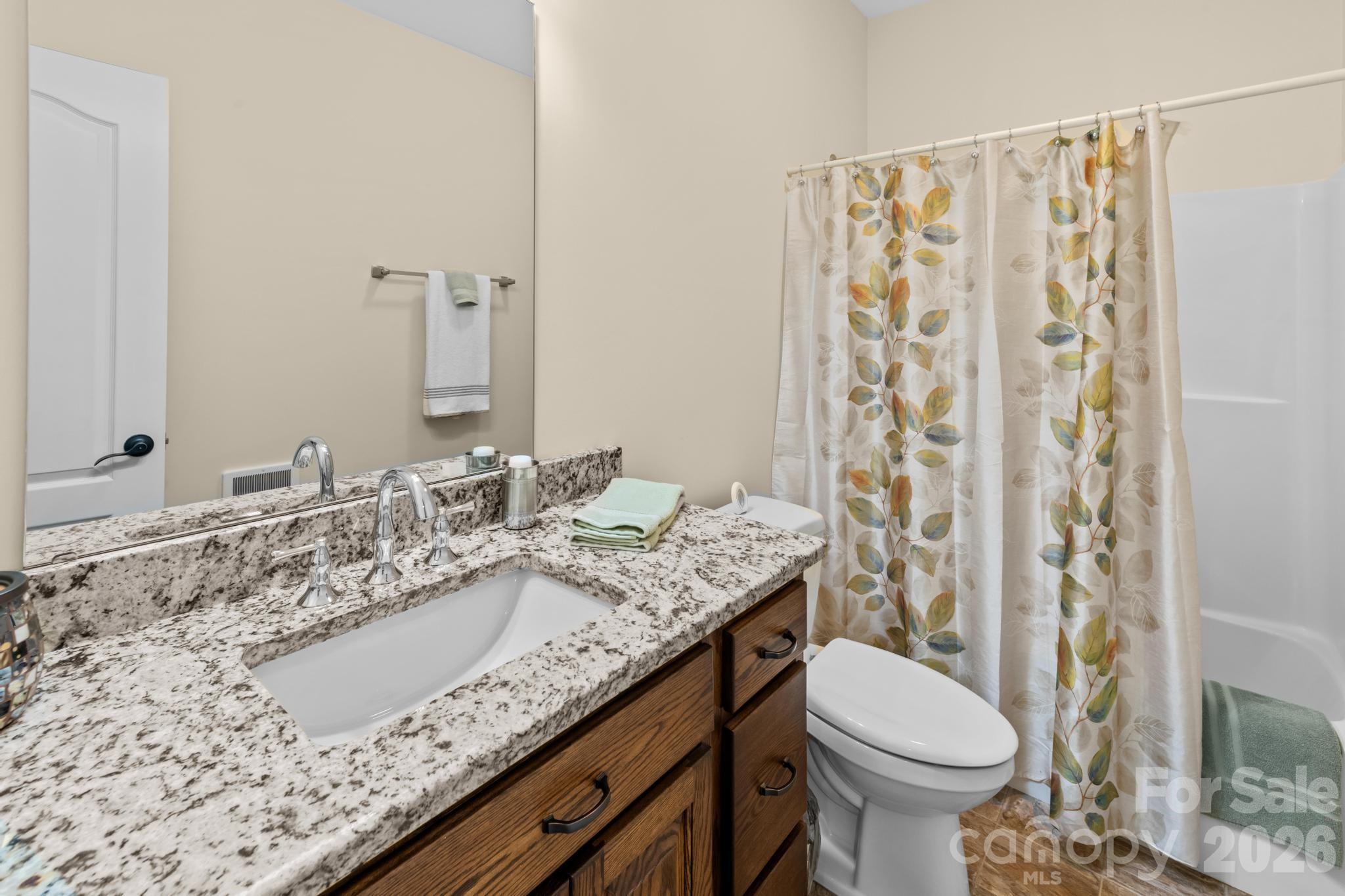 EDGEWATER - Residential