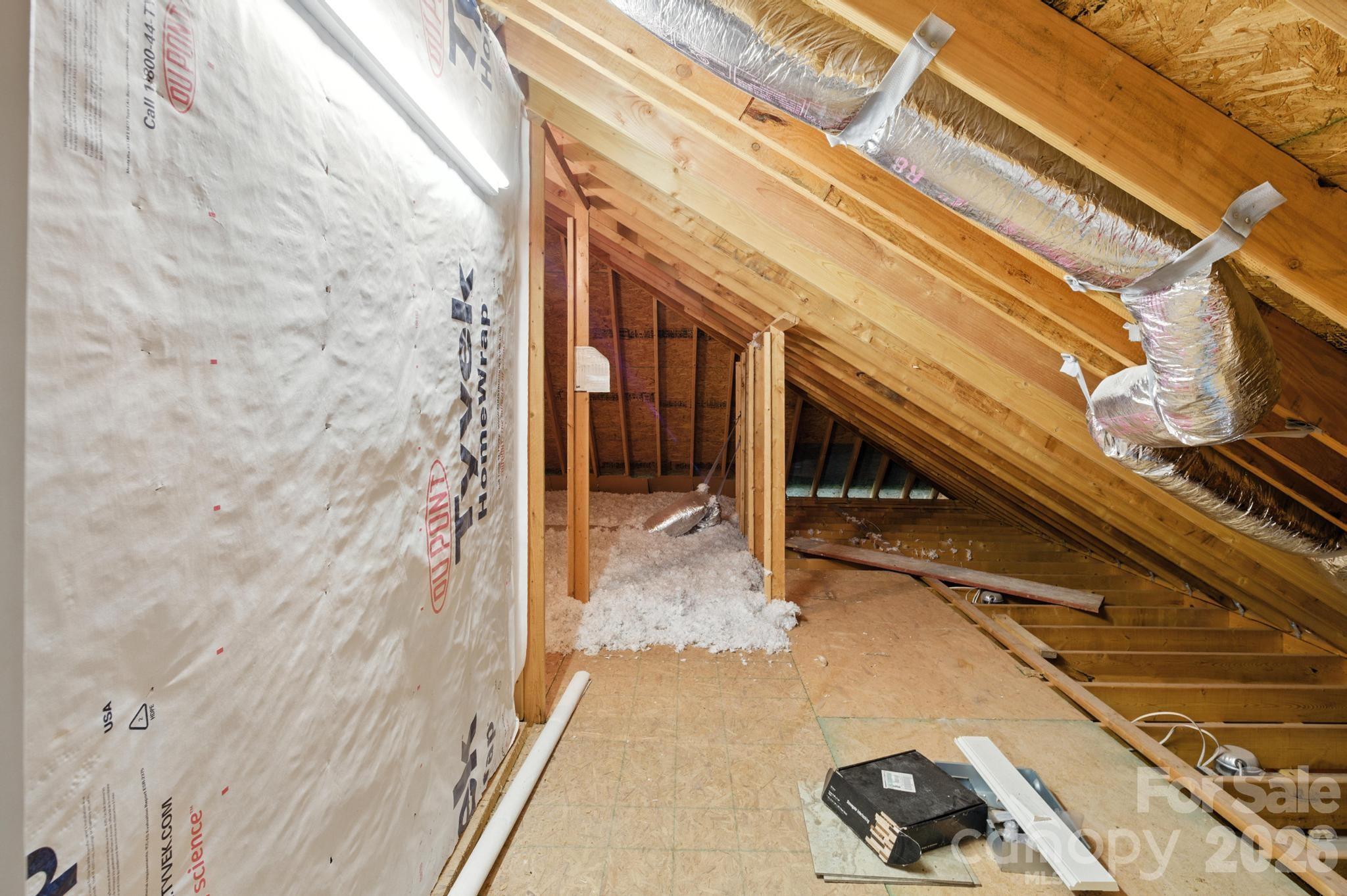 EDGEWATER - Residential