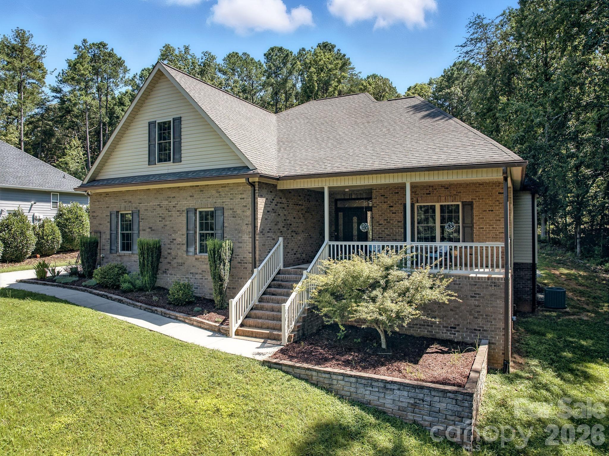 EDGEWATER - Residential