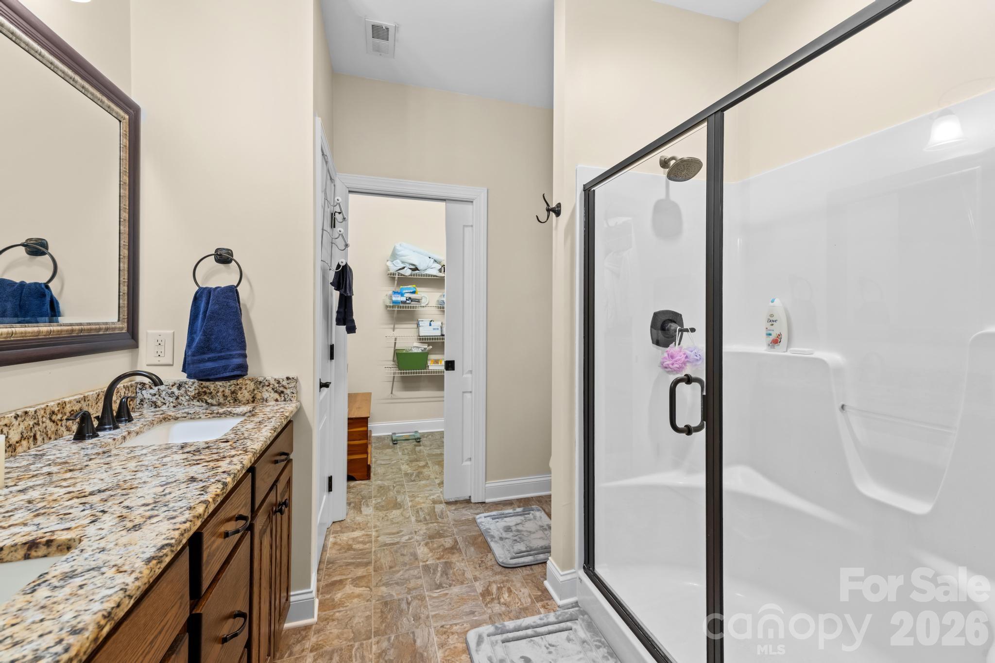 EDGEWATER - Residential