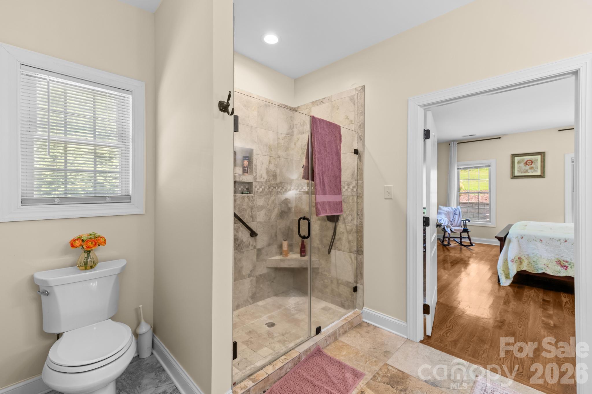 EDGEWATER - Residential