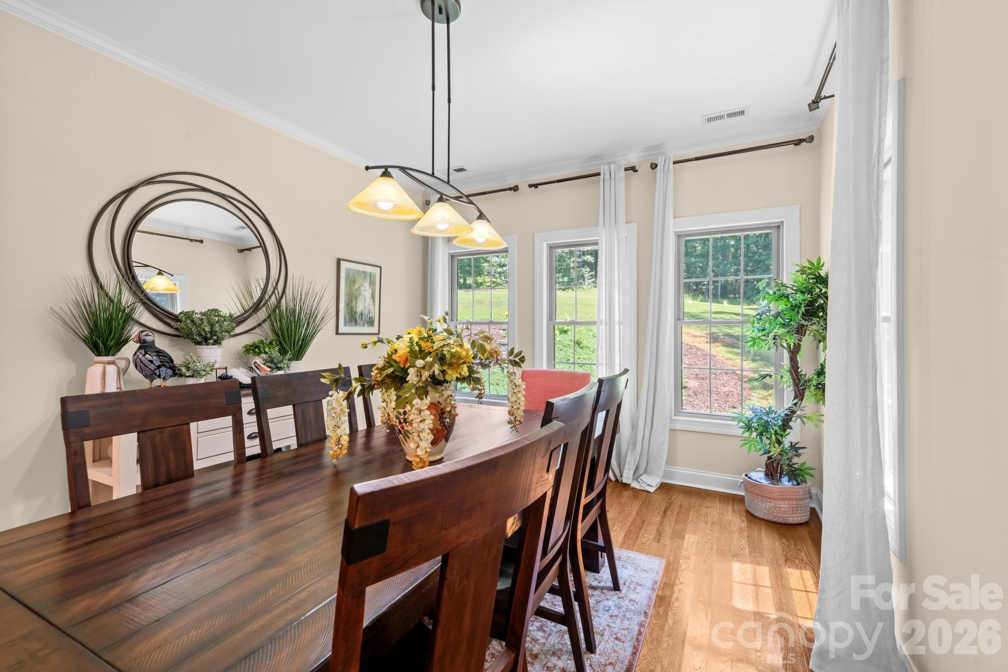 EDGEWATER - Residential