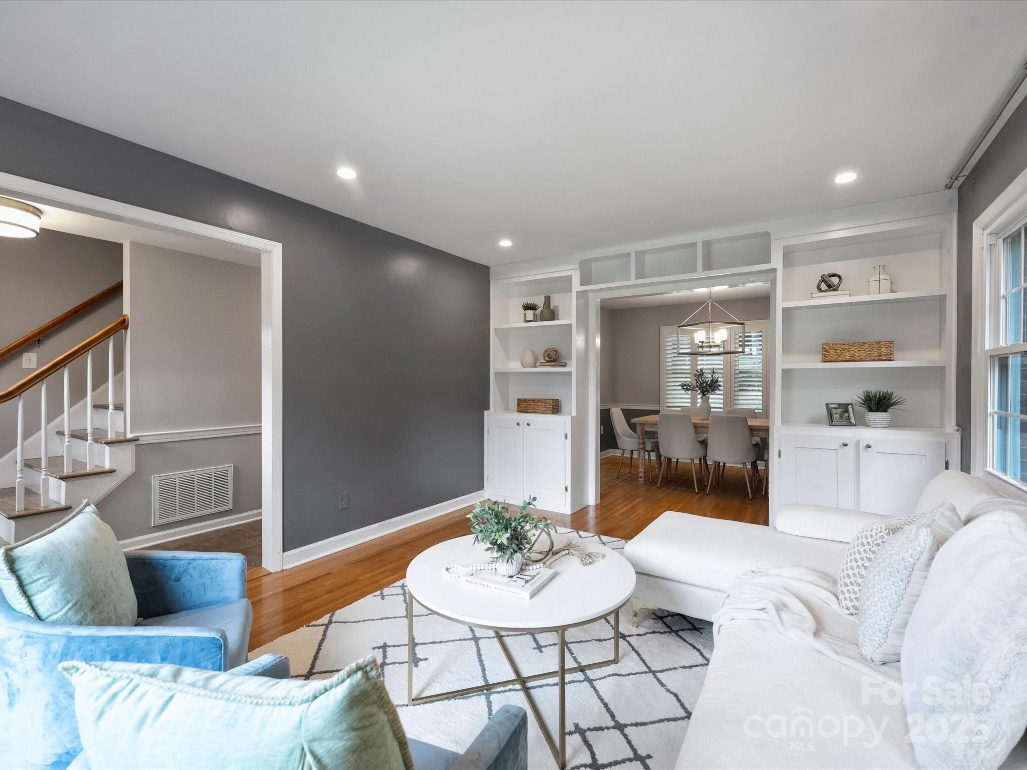 3808 Riverbend Road