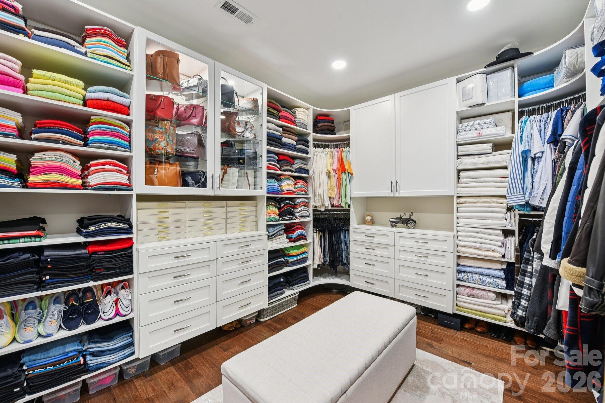 Ladera - Residential