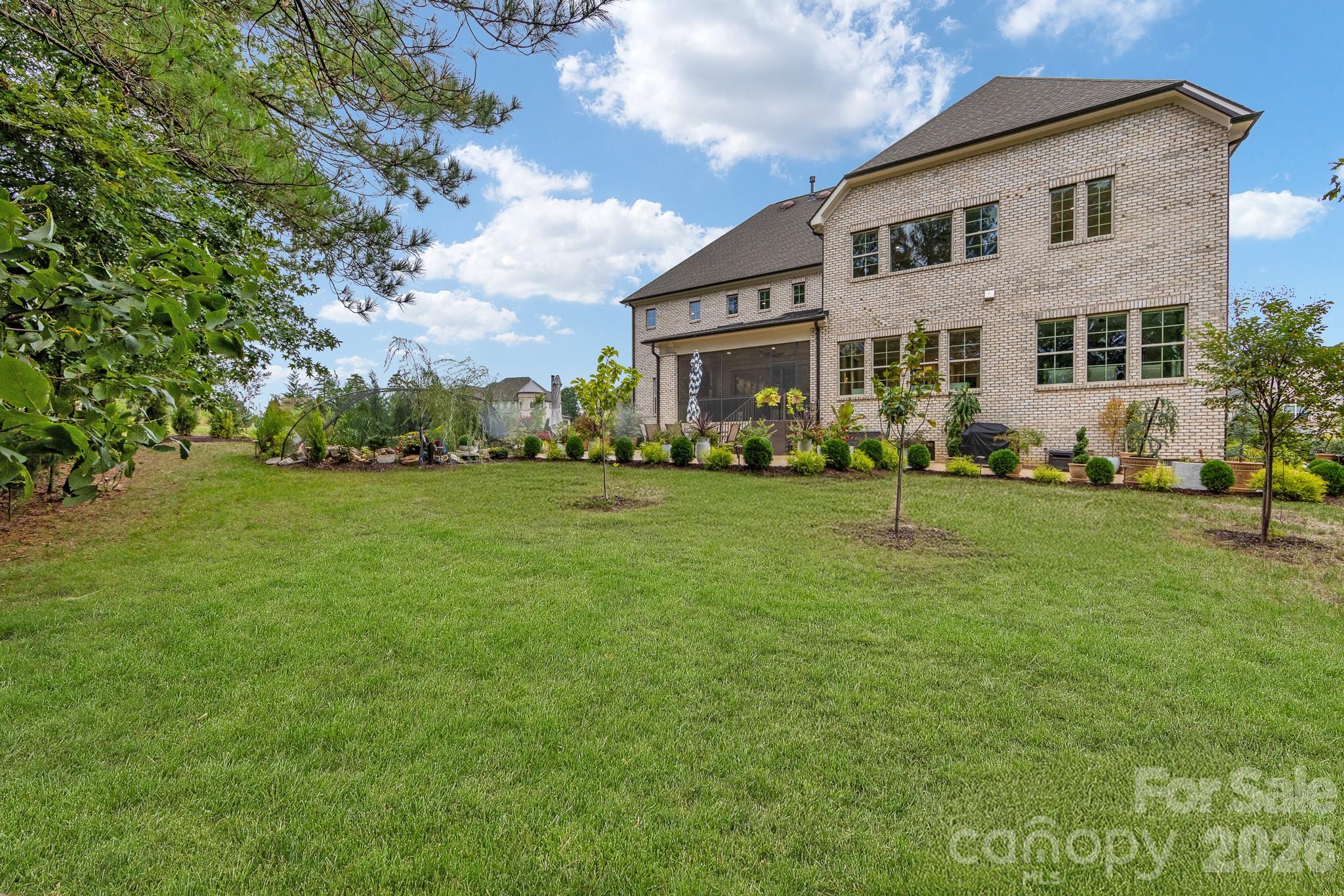 Ladera - Residential