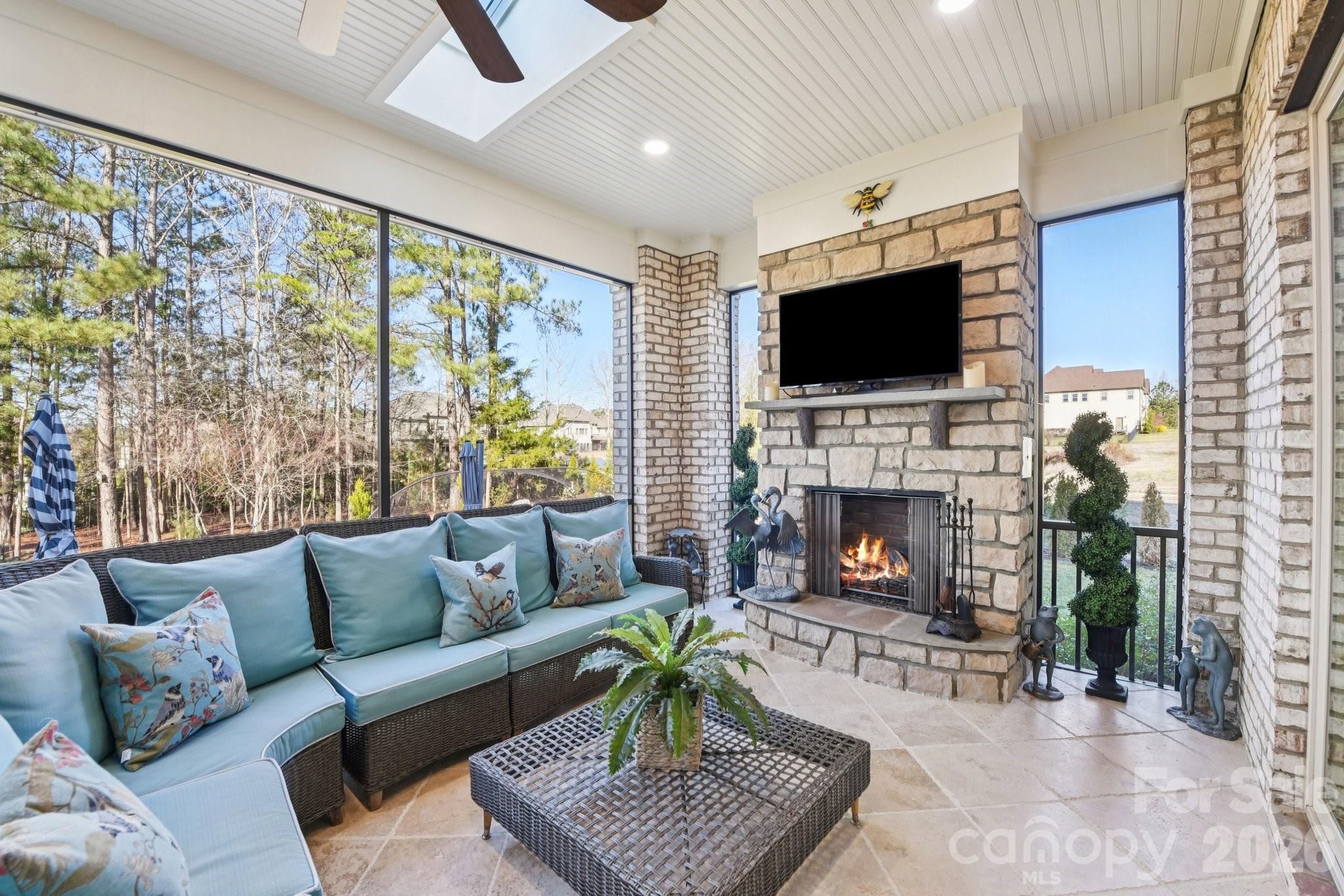 Ladera - Residential