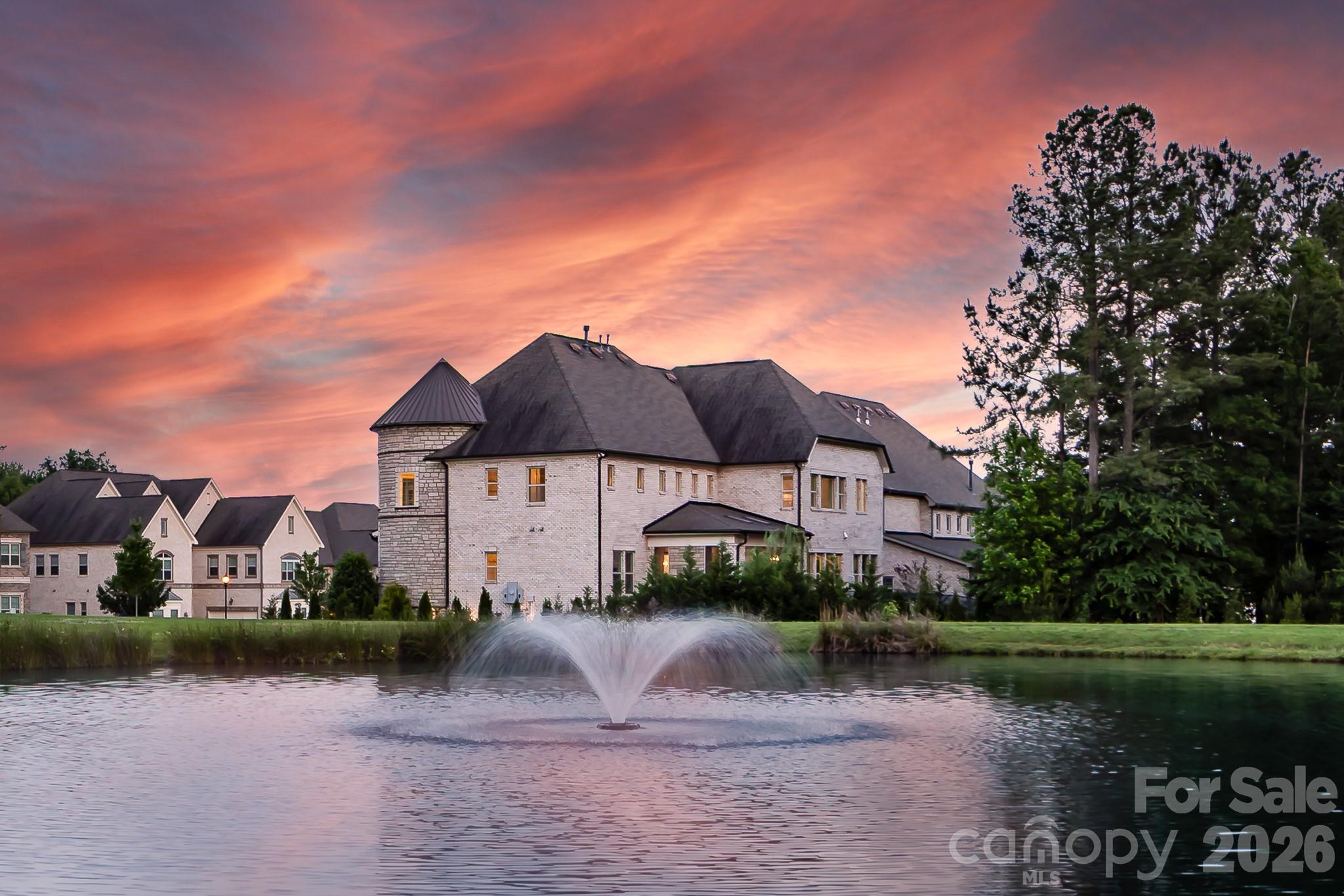 Ladera - Residential