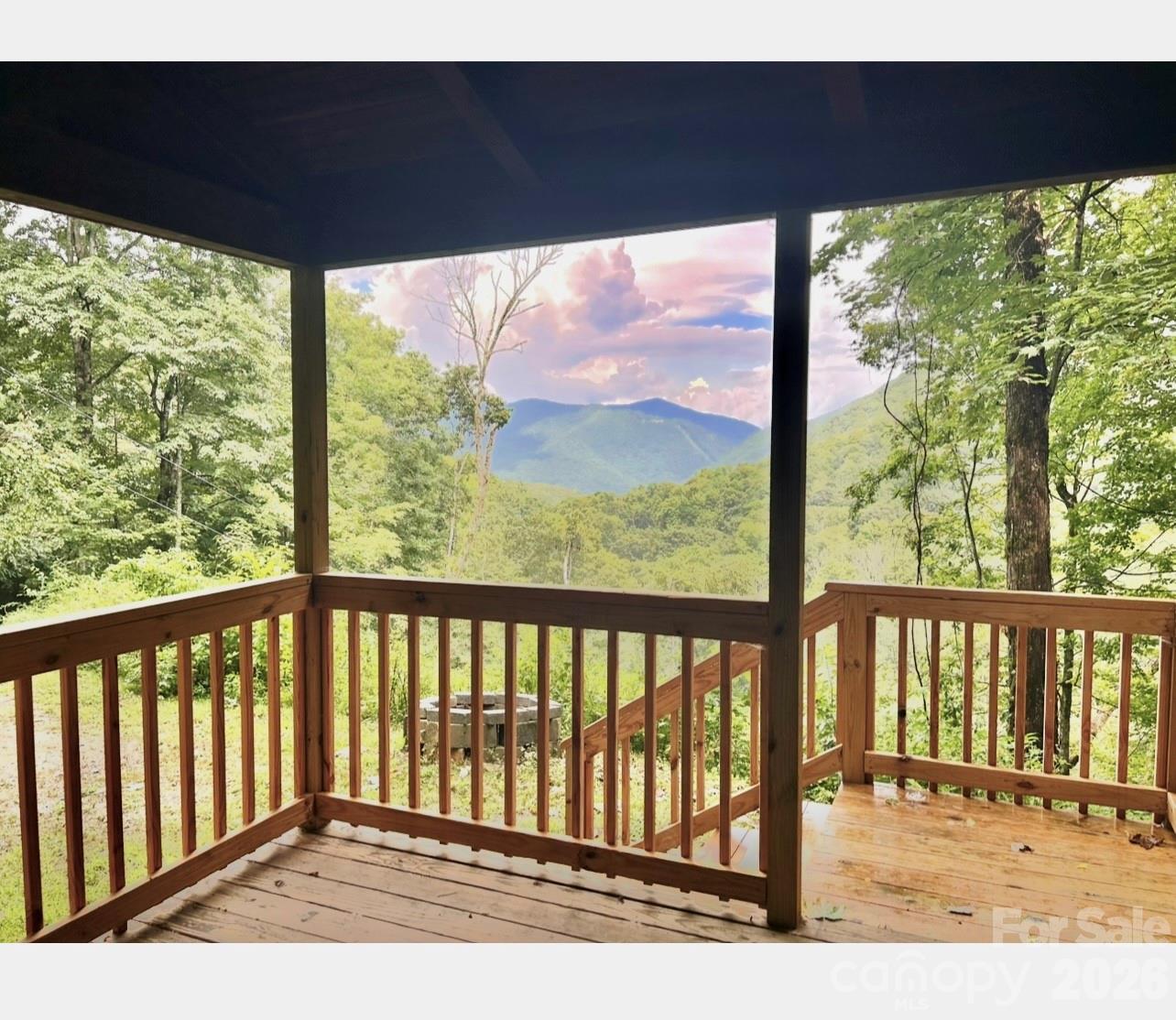 000 Wayah Zooshuga Road