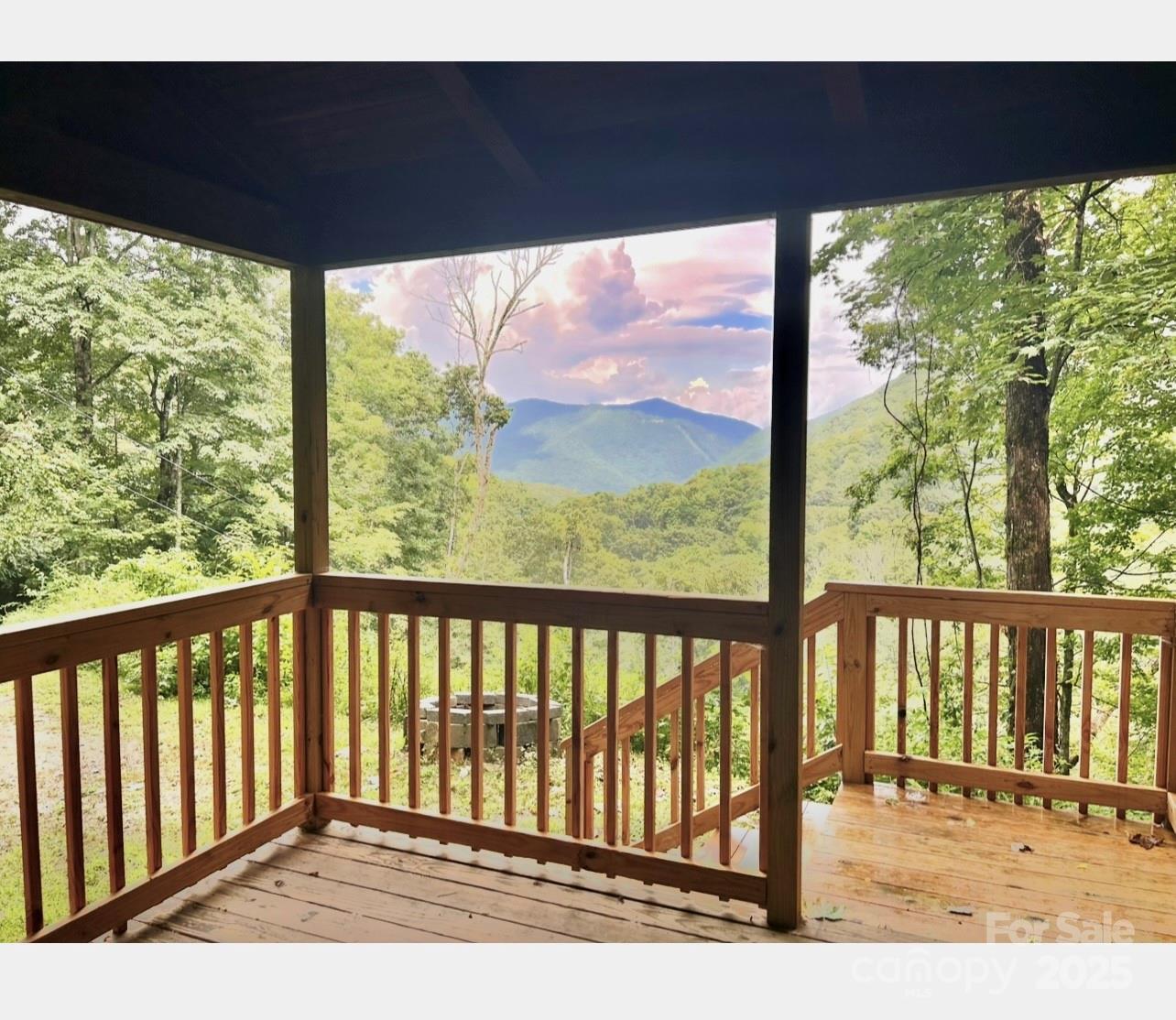 000 Wayah Zooshuga Road