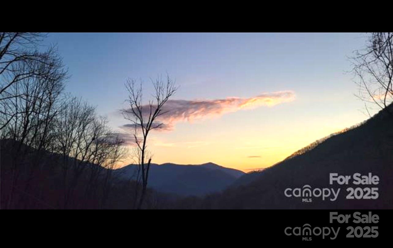 000 Wayah Zooshuga Road