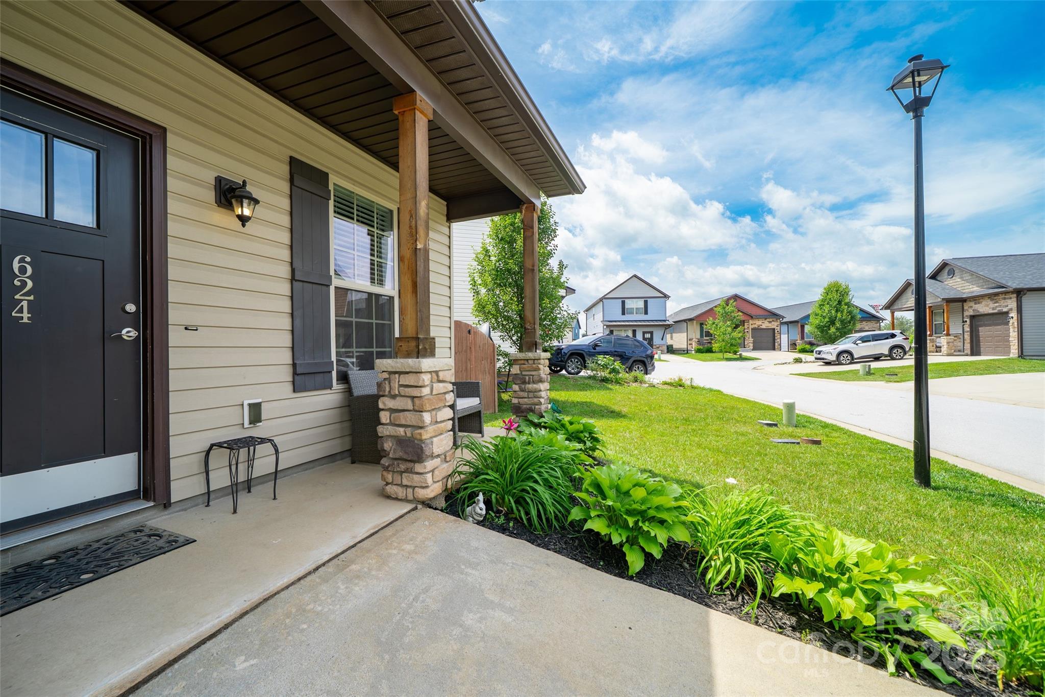 624 Cardwell Lane