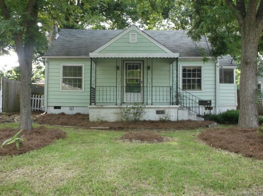 3 bedroom 1 bath home located in the heart of Rock Hill, SC.  Situated on a large lot with beautiful established landscaping, home features hardwoods, front porch and rear deck.  This is a Fannie Mae Property.