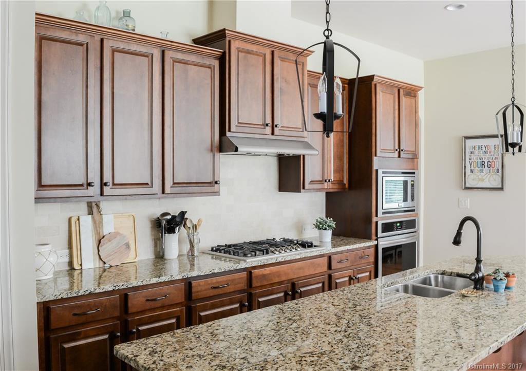 SECREST VILLAGE - Residential