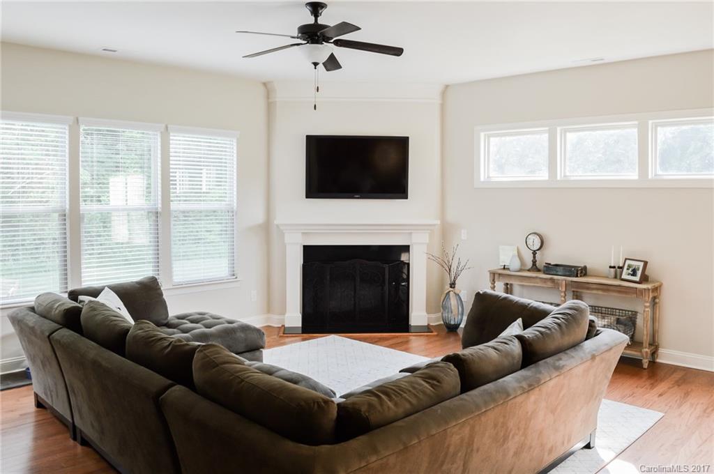 SECREST VILLAGE - Residential