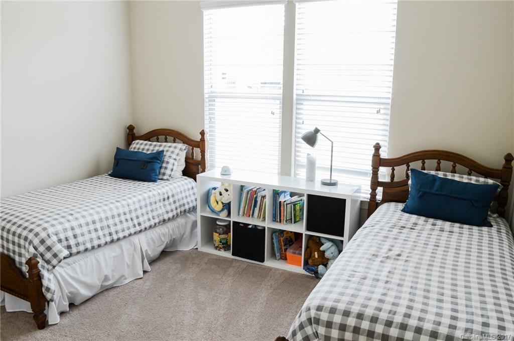 SECREST VILLAGE - Residential