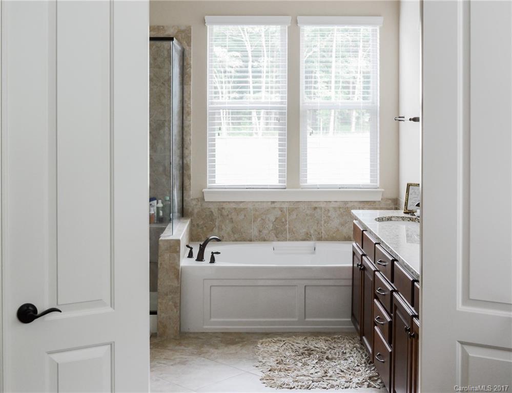 SECREST VILLAGE - Residential