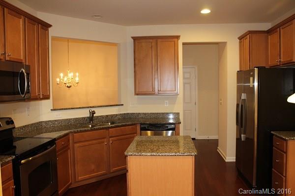 Lake Shore On Lake Wylie - Residential Lease