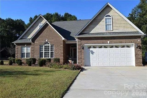 Photo of 136 Gibralter Point Road, Dallas, NC 28034 (MLS # 4420385)