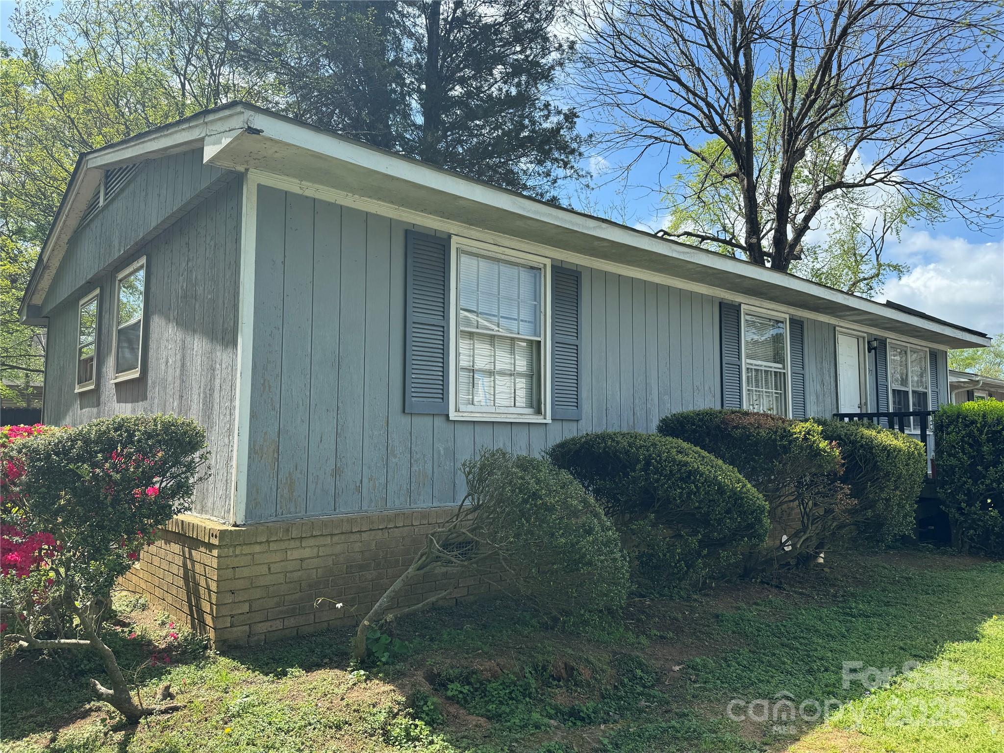 Cedar Villas - Residential