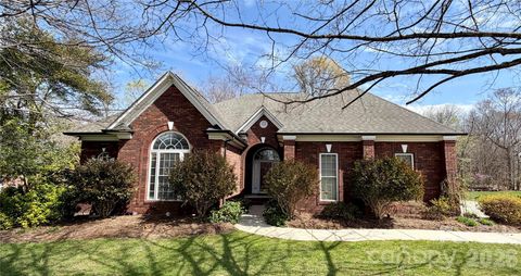 8407 Locksley Drive Harrisburg NC 28075