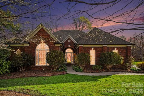 8407 Locksley Drive Harrisburg NC 28075