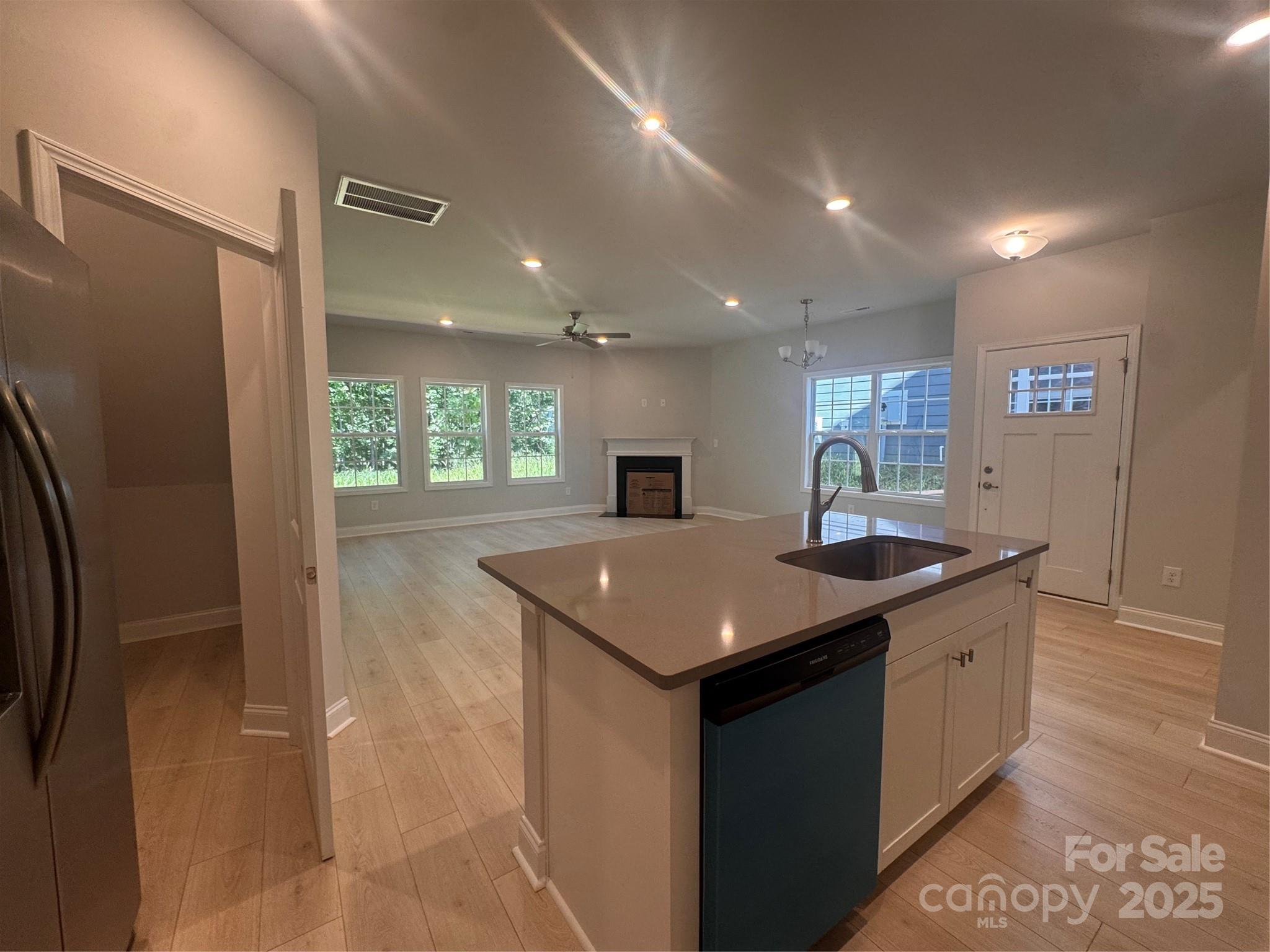 4025 Port Richmond Avenue 5