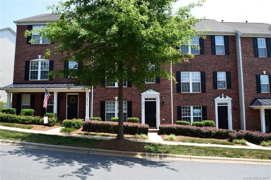 3 Bedroom, 3 1/2 bath, 1 car brick TH – comm. pool, boat launch, dock! Three levels, three bedrooms, each with bath. Nine ft. ceilings, recessed lights, crown moldings, 2” blinds. Main level half bath, eat-in kitchen with all appliances (s/s refrigerator, recent smooth-top stove, microwave), Corian counters, 42” maple cabinets, living area and deck. Upper level master suite with trey ceiling, crown molding, ceiling fan, walk-in closet large bathroom, plus second large master/laundry/storage.