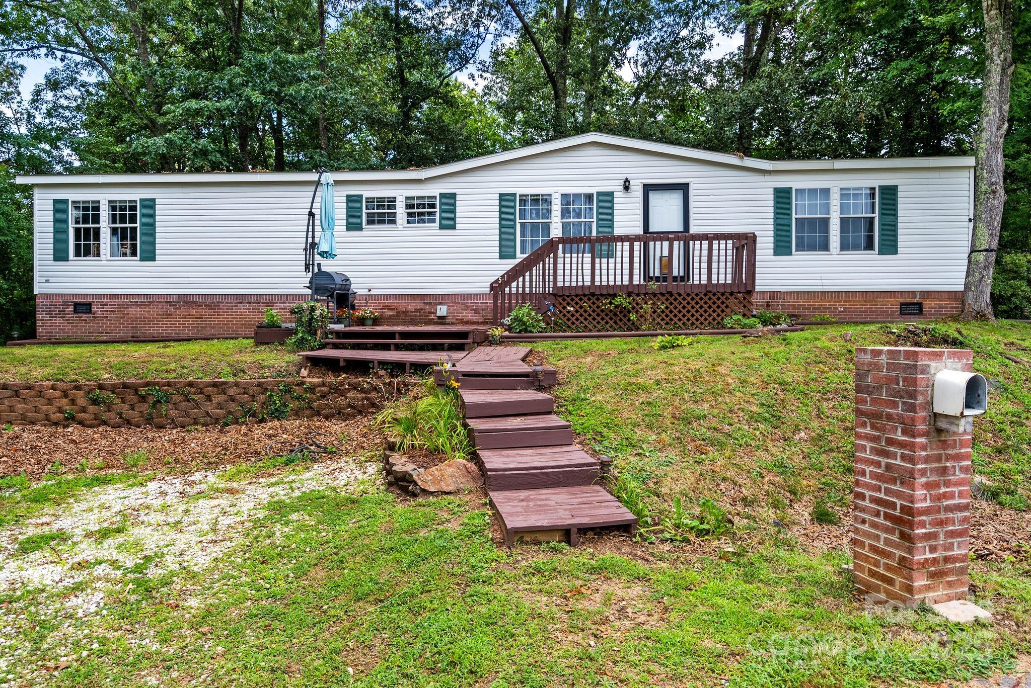 51 Farmstead Road