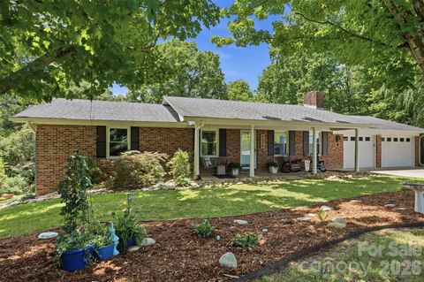 Photo of 1226 Pine Grove Road, Morganton, NC 28655 (MLS # 4395899)
