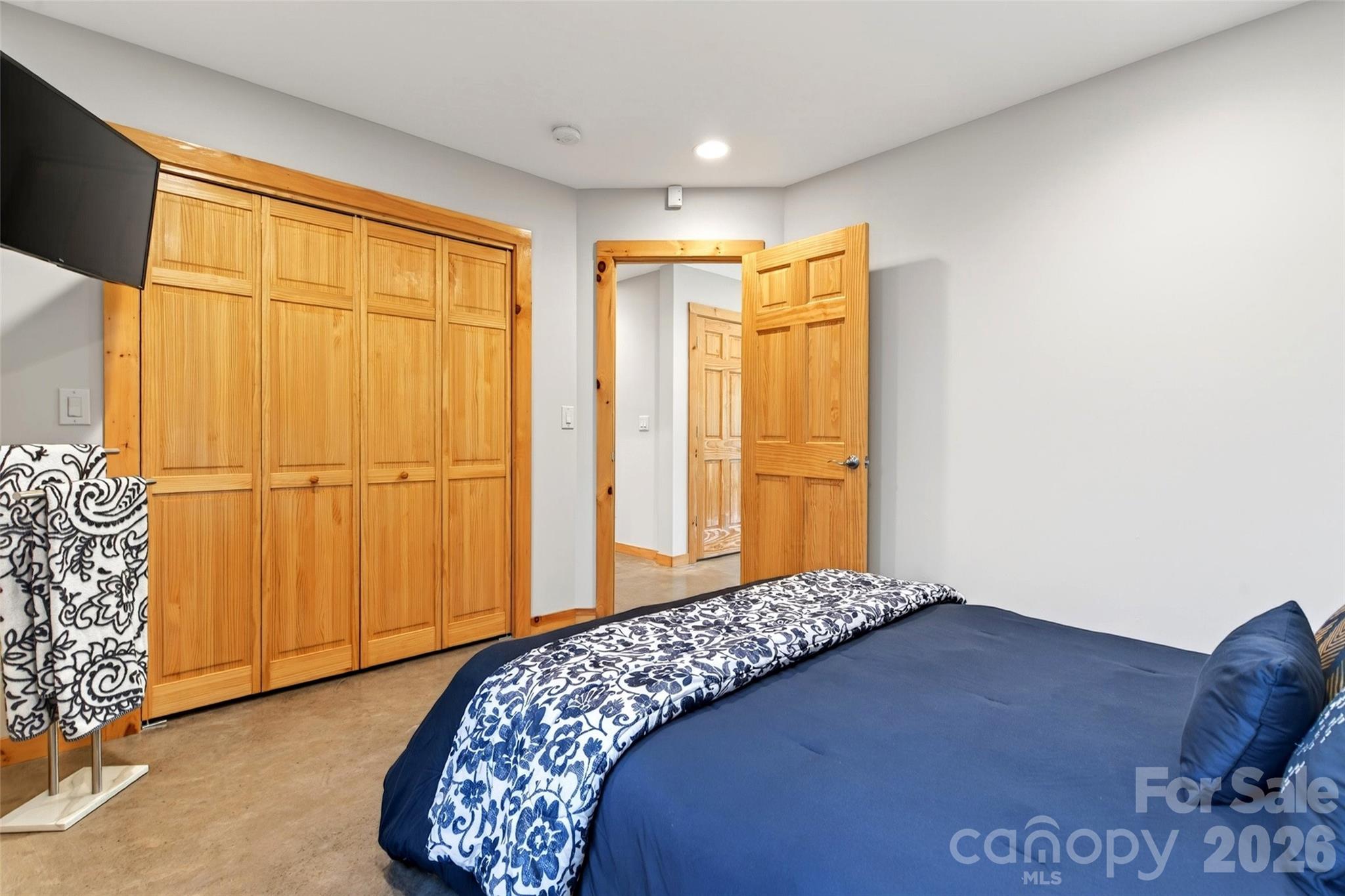 Waters Edge - Residential