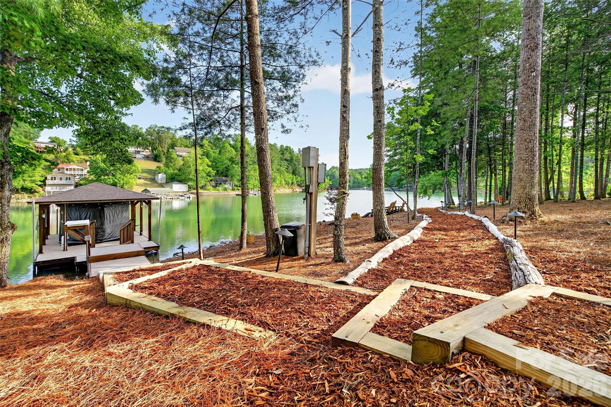 Waters Edge - Residential