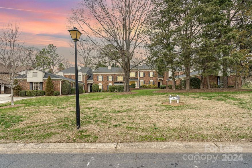 Fully renovated 3 bedroom, 2.5 bath condo in the highly desirable Quail Hollow Estates community. Large kitchen with new semi-custom shaker white cabinets and granite countertops with ceramic tile backsplash and all stainless steel appliances. Spacious living room/dining room with a sliding glass door to a private back patio. Upstairs are three large bedrooms including an oversized primary bedroom with a walk-in closet and barn door to ensuite primary bathroom. Community amenities include two swimming pools with stone paver pool decks, Clubhouse with a large dining patio all overlooking scenic pond views of the community's three ponds, tennis courts and there are walking trails throughout the community and across the street from the Little Sugar Creek Greenway. Convenient to Quail Hollow Golf, and ten minutes to SouthPark.