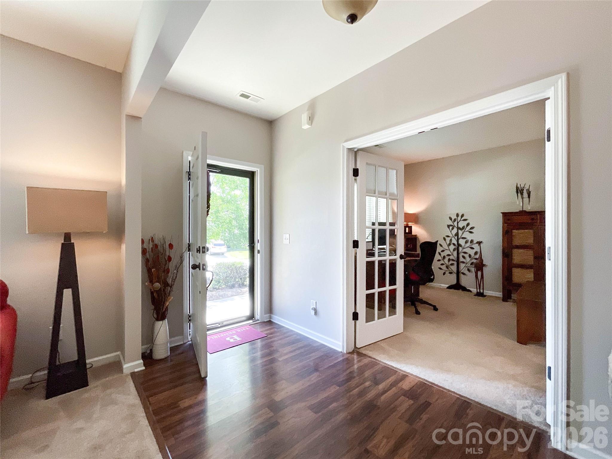 2005 Yellow Daisy Drive
