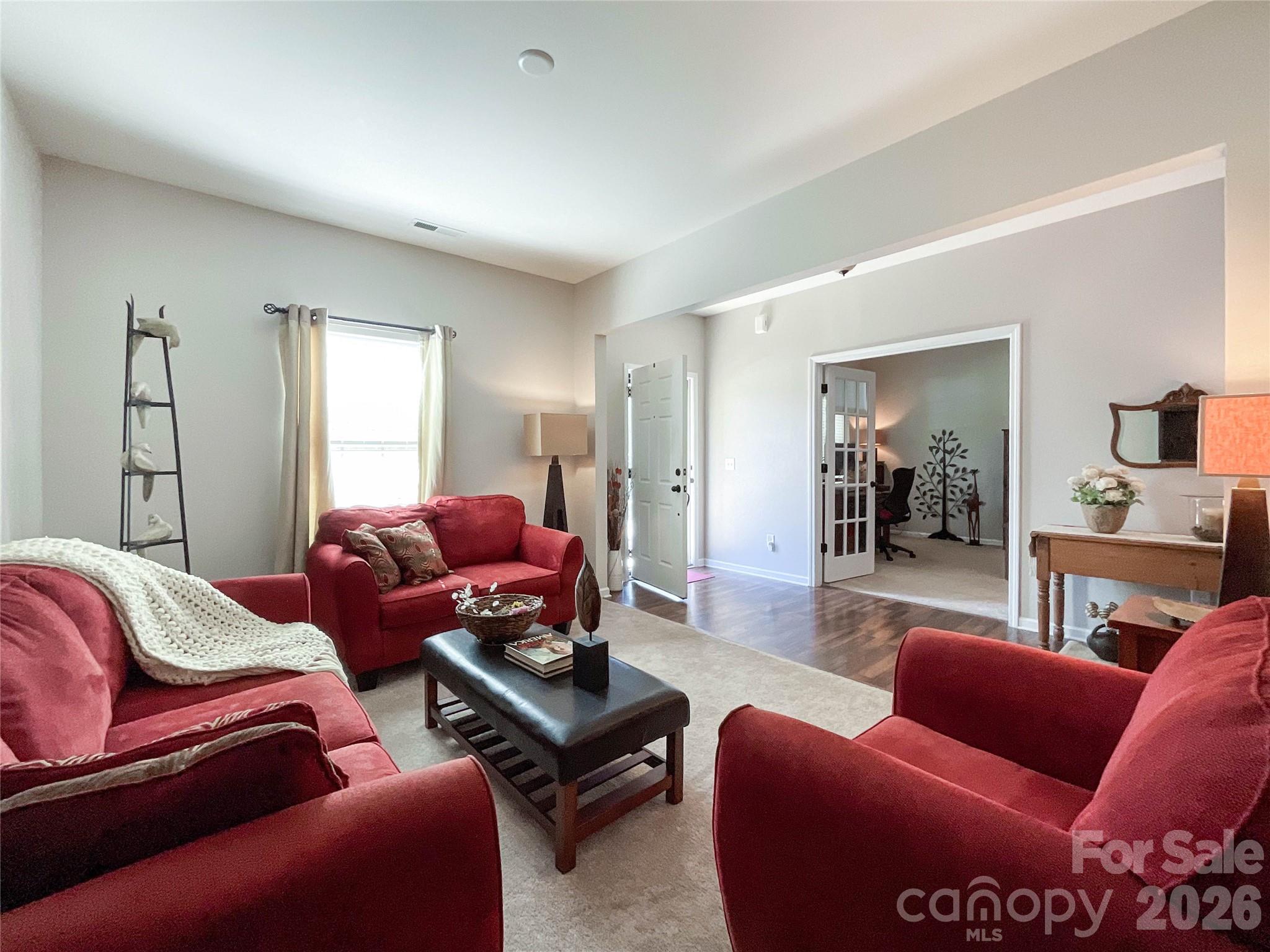2005 Yellow Daisy Drive